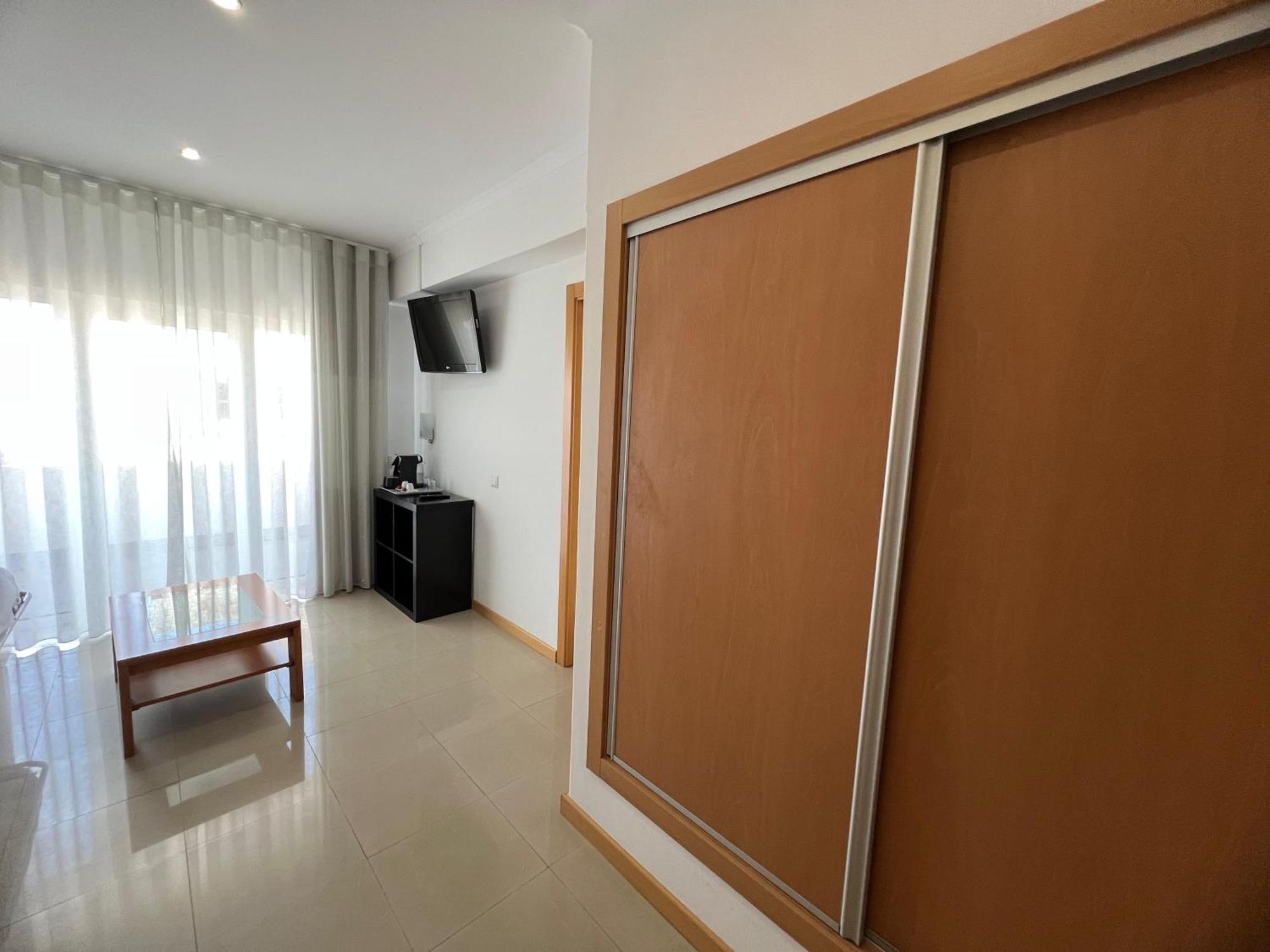 Be One Hotel Caldas Da Rainha - By Mhmb Hospitality Room photo
